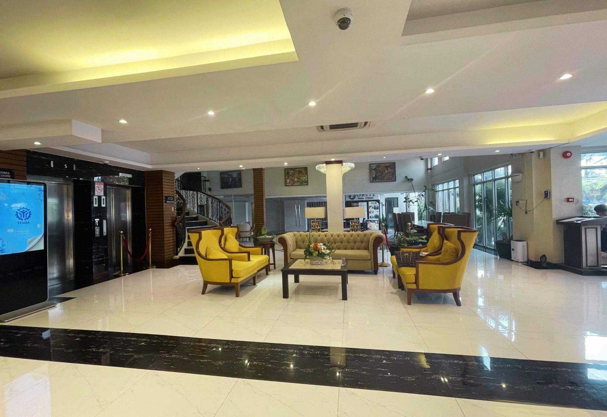 Bendix Hotel Pampanga Exterior foto