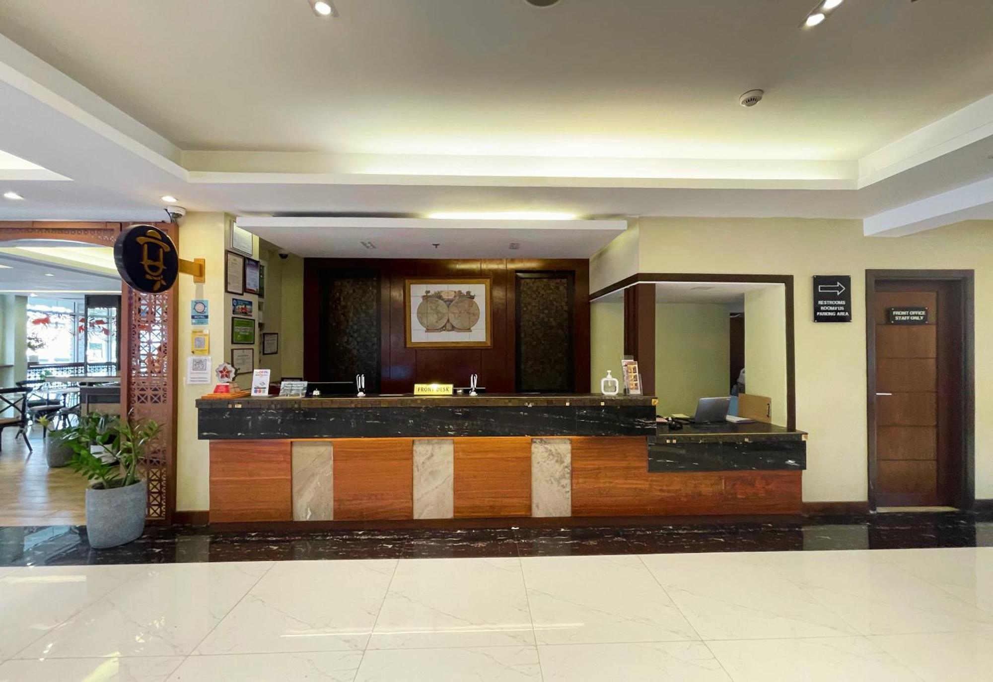 Bendix Hotel Pampanga Exterior foto